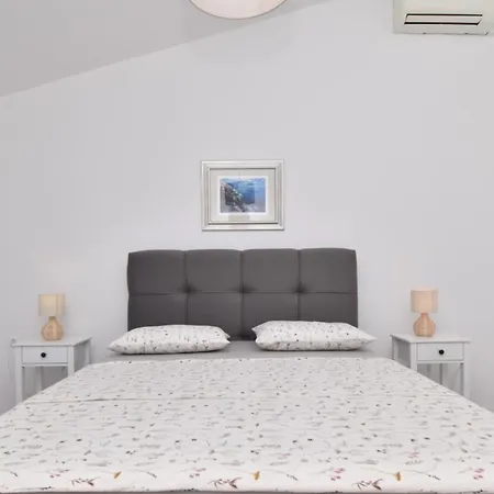 Apartment Sunny Tučepi
