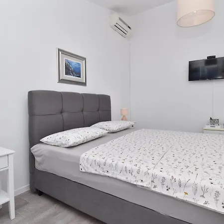 Sunny Apartment